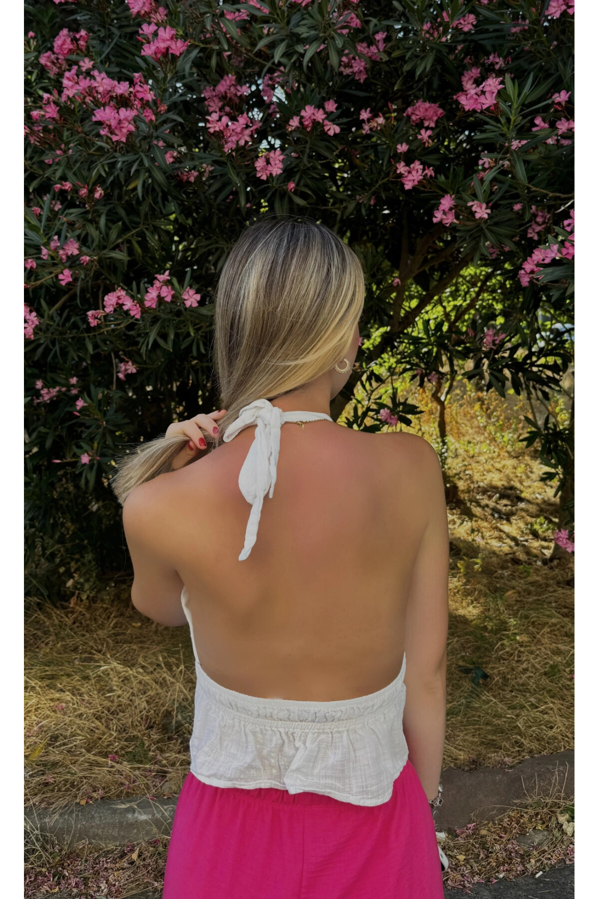 Kadın Beyaz Boyundan Bağlamalı Sırtı Açık Keten Büstiyer (ZCK108)