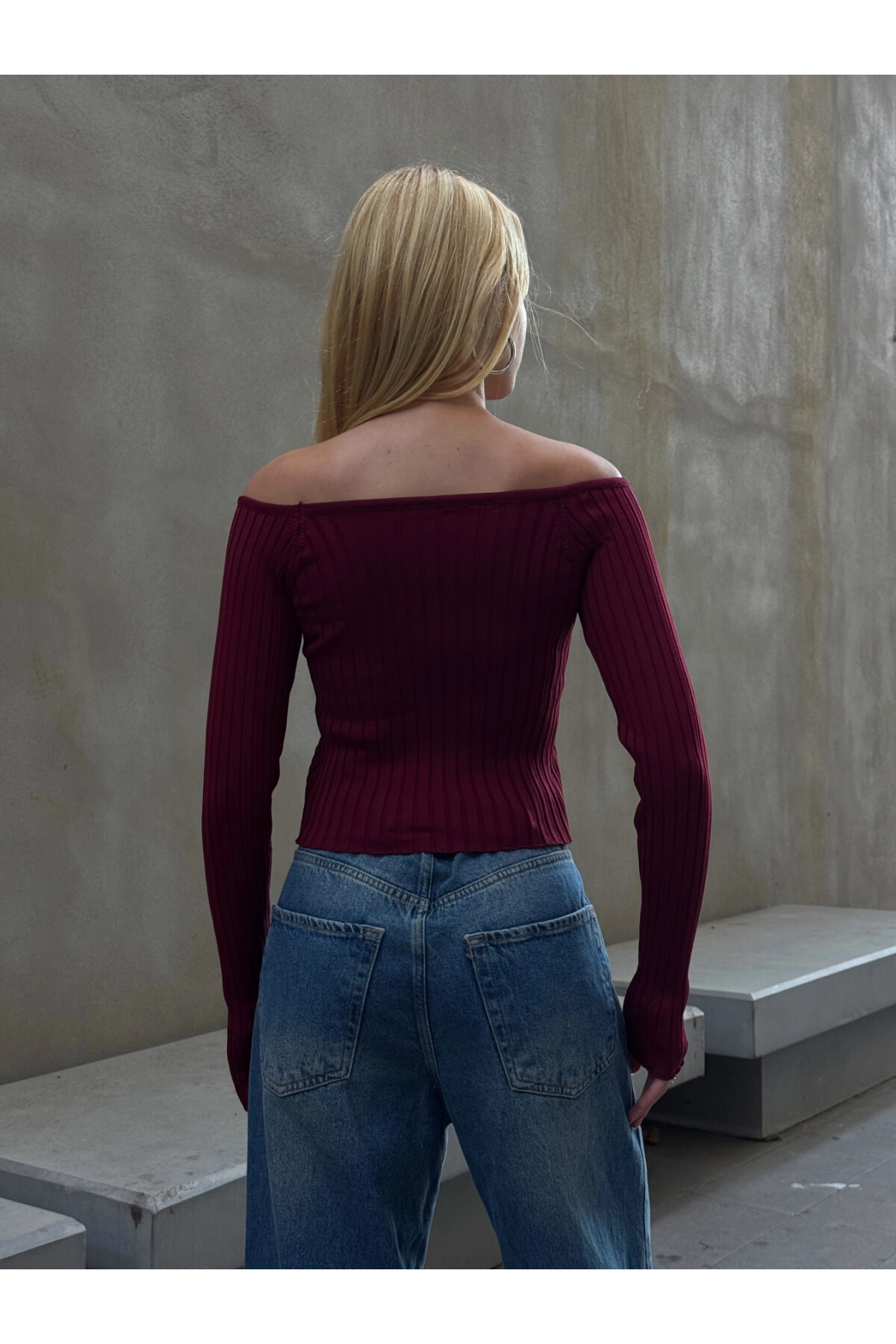 Kadın Bordo Kayık Yaka Düğme Detaylı Crop Triko Kazak (ZCKTY034)