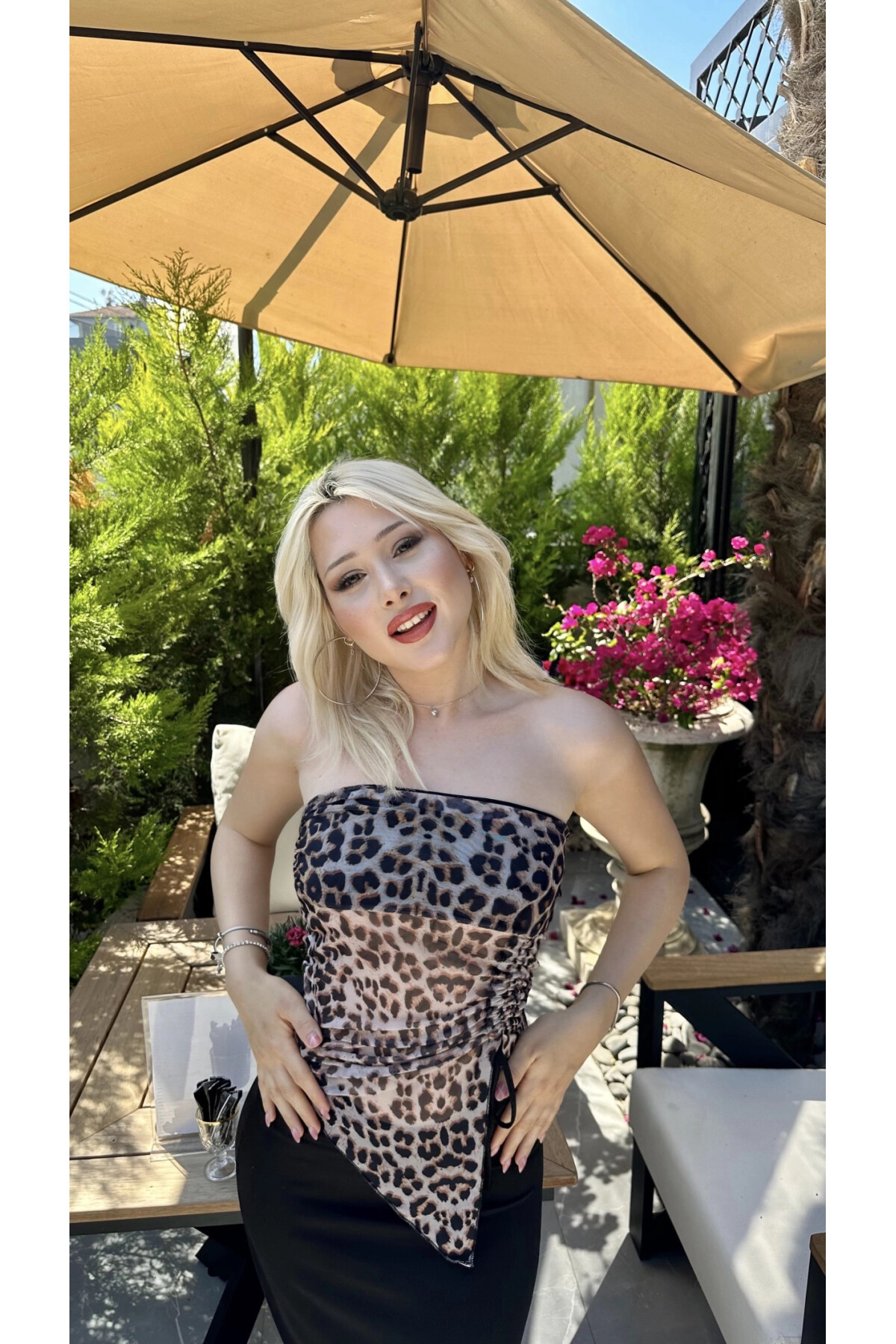 Kadın Kahverengi Transparan Straplez Tül Crop Bluz (ZCKSA320)