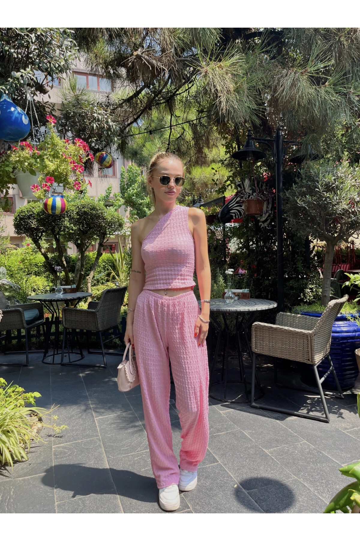 Kadın Pembe Beli Lastikli Rahat Kalıp Gofre Pantolon (ZCKSA26)