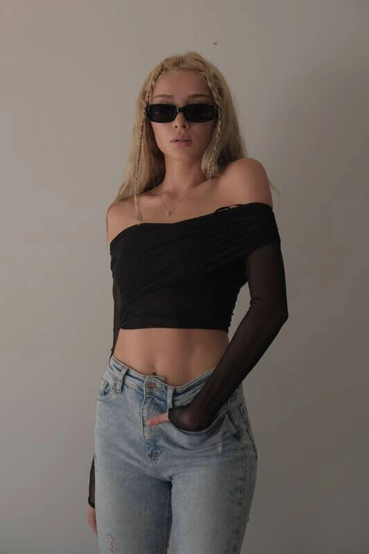 Kadın Siyah Kolları Tül Göğüs Detaylı Bluz (zck0739)