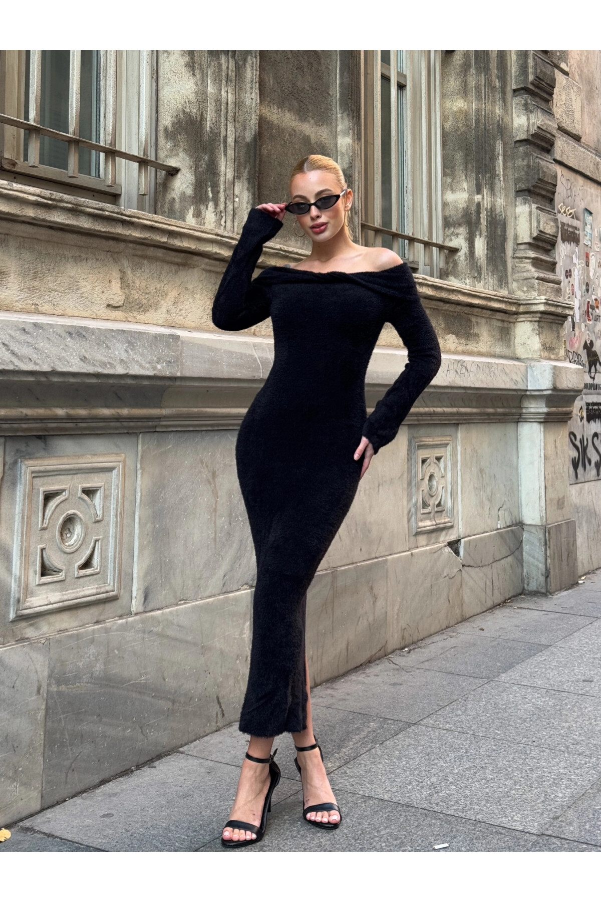 Kadın Siyah Sakallı Madonna Yaka Uzun Elbise (ZCKTY044)