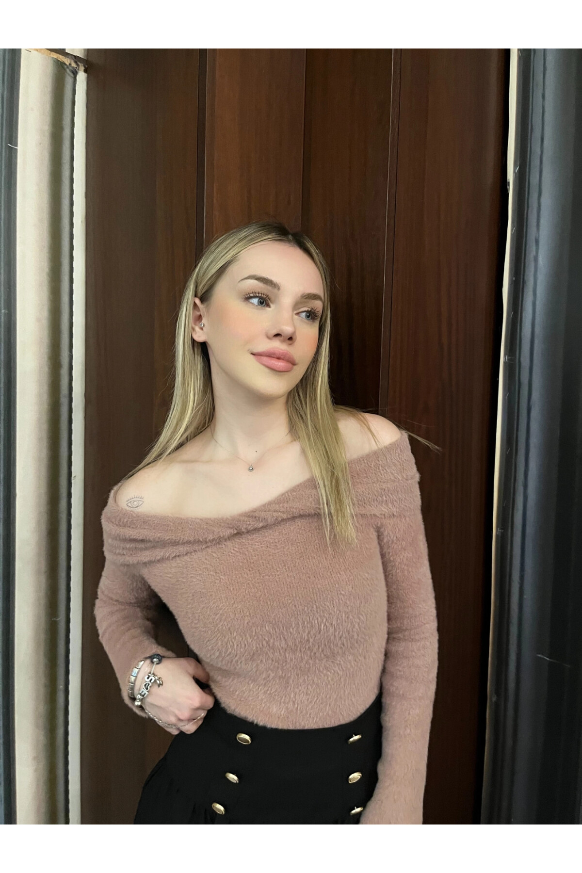 Kadın Vizon Açık Omuz Peluş Kazak (ZCKTY041)