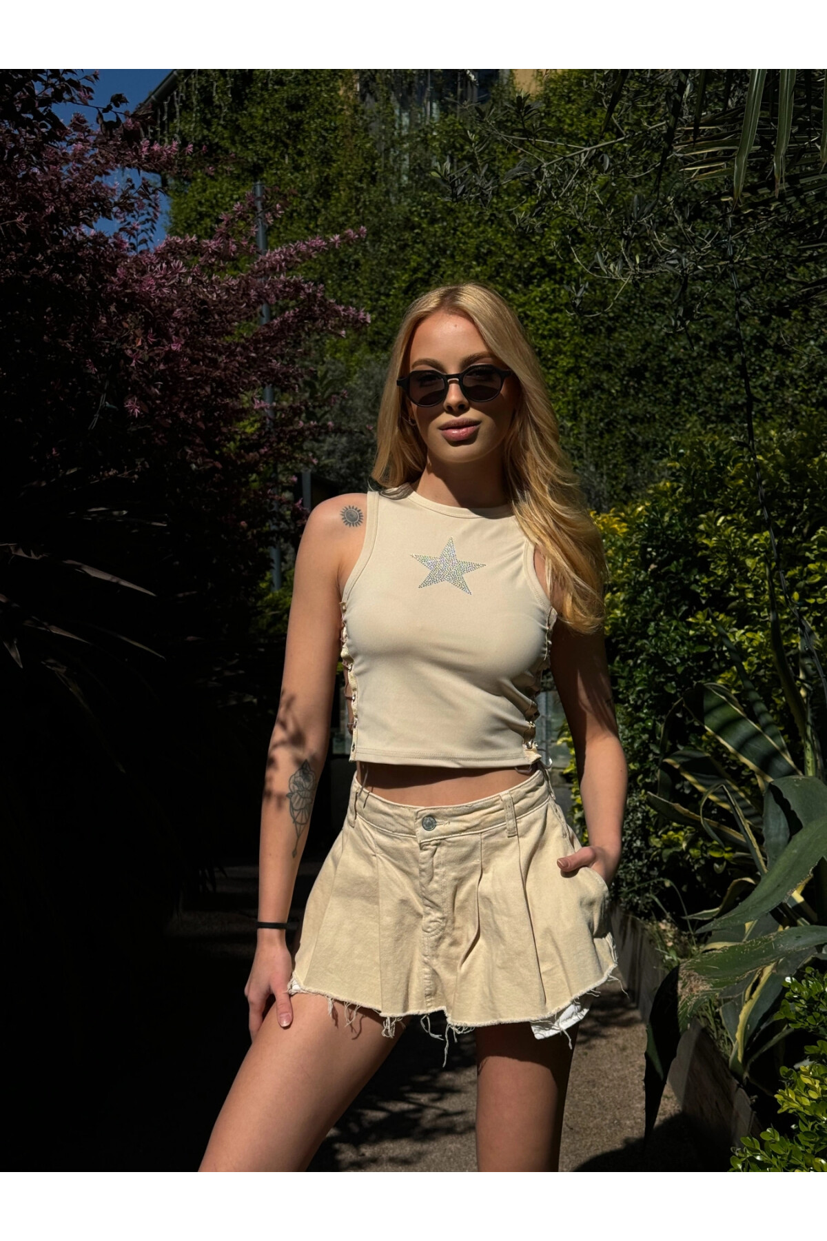 Kadın Vizon Taşlı Yandan Kuş Gözlü Bağlamalı Crop Bluz (ZCKSS124)