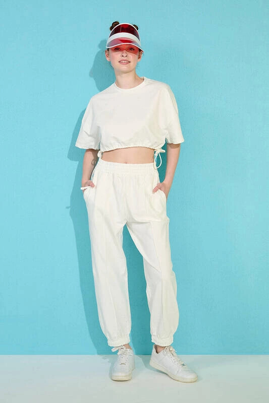 Kadın Beyaz Yanı Büzgülü Ve Paçası Lastikli İkili Takım (zck0301)