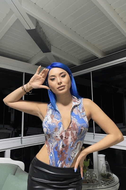 Kadın Çok Renkli Desenli Fermuarlı Bodysuit (zck0594)