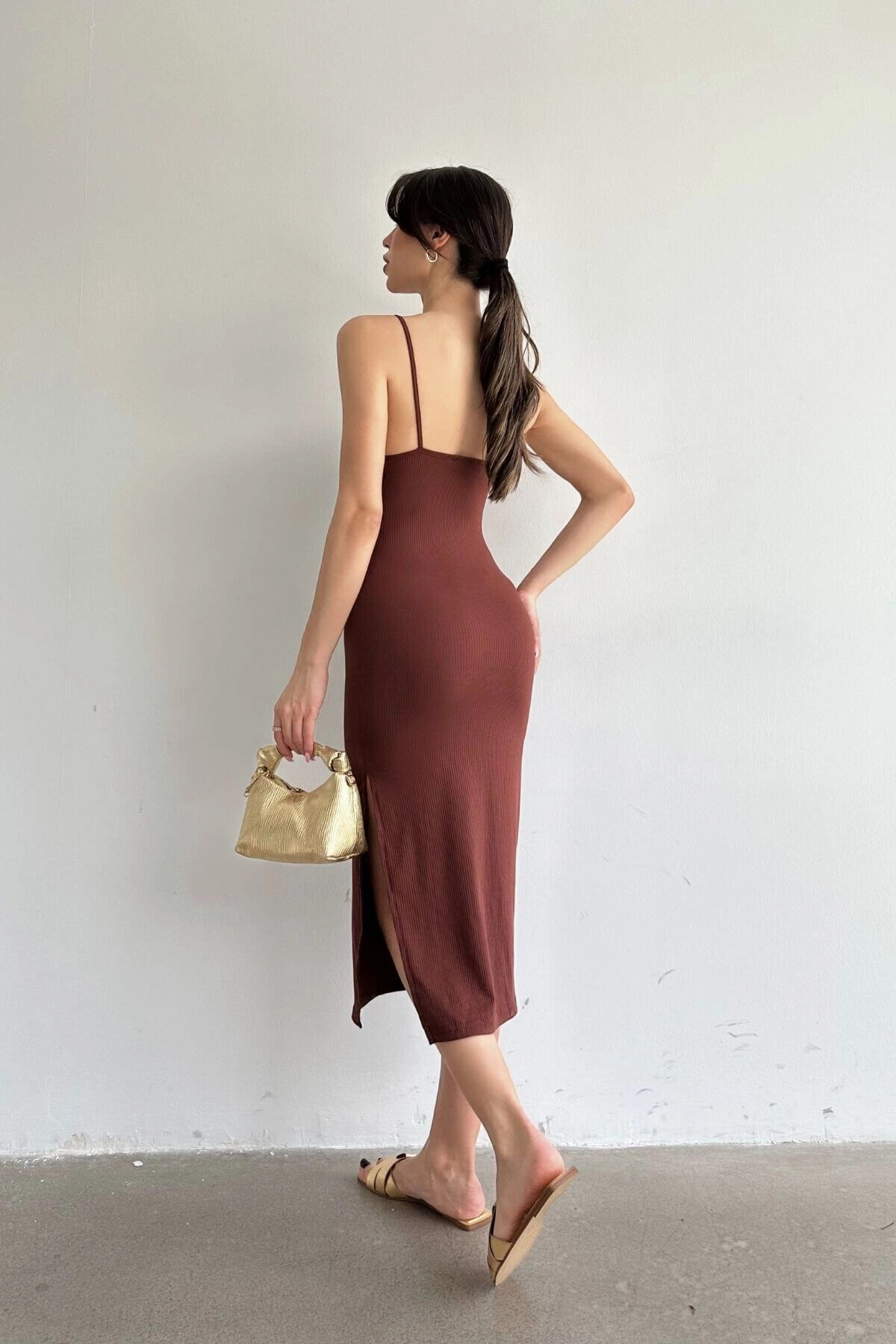 Kadın Kahverengi Askılı Midi Boy Elbise (zck0681)