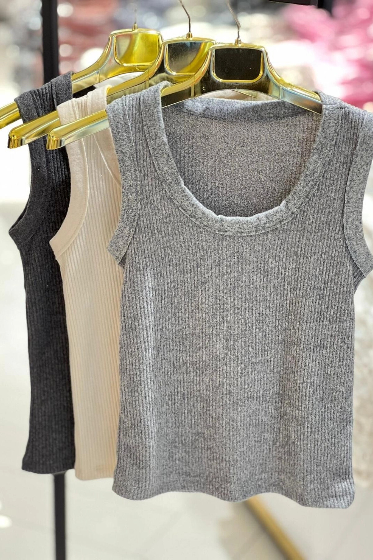 Kadın Krem Gri Şortlu Takım (ZCKZK119)