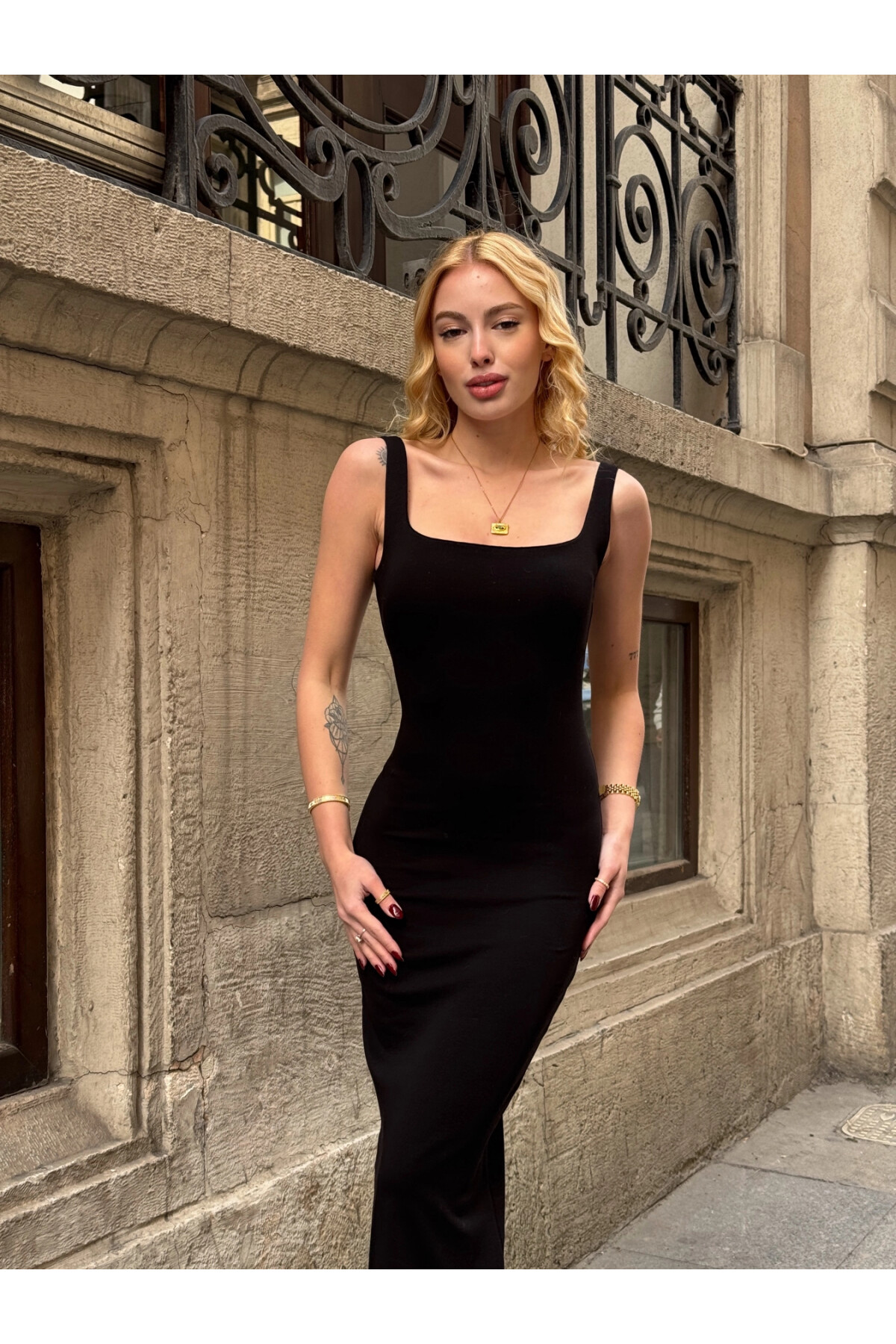 Kadın Siyah Kare Yaka Midi Boy Elbise (ZCKSS162)