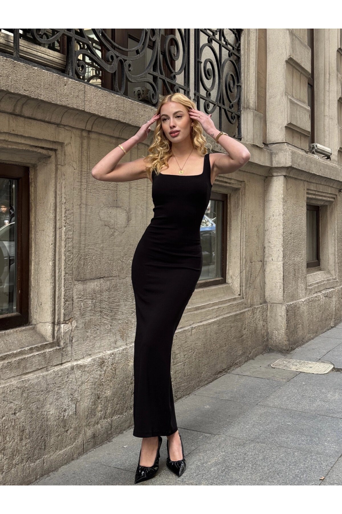 Kadın Siyah Kare Yaka Midi Boy Elbise (ZCKSS162)