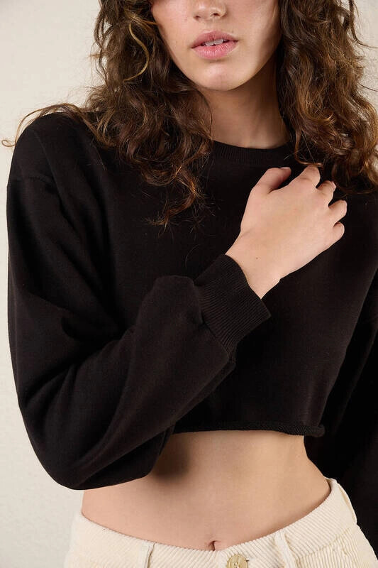 Kadın Siyah Kısa Crop Sweat (zck0323)