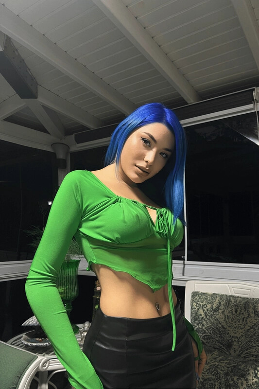 Kadın Zümrüt Yeşili Asimetrik Kesim Crop Tül Bluz (zck0569)